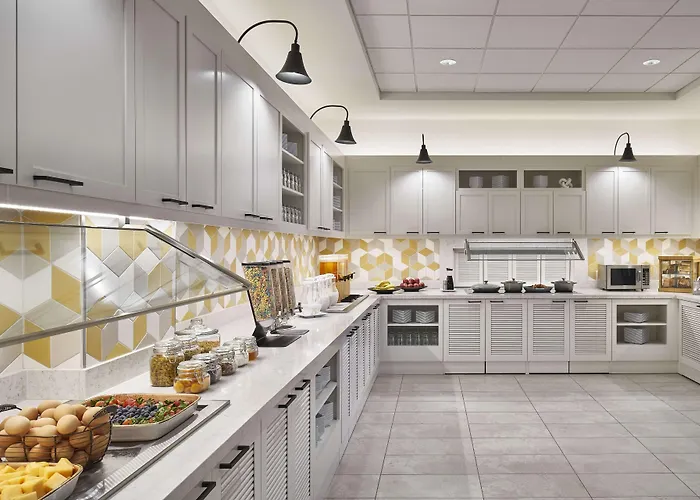 Hyatt Place Wilmington Riverfront